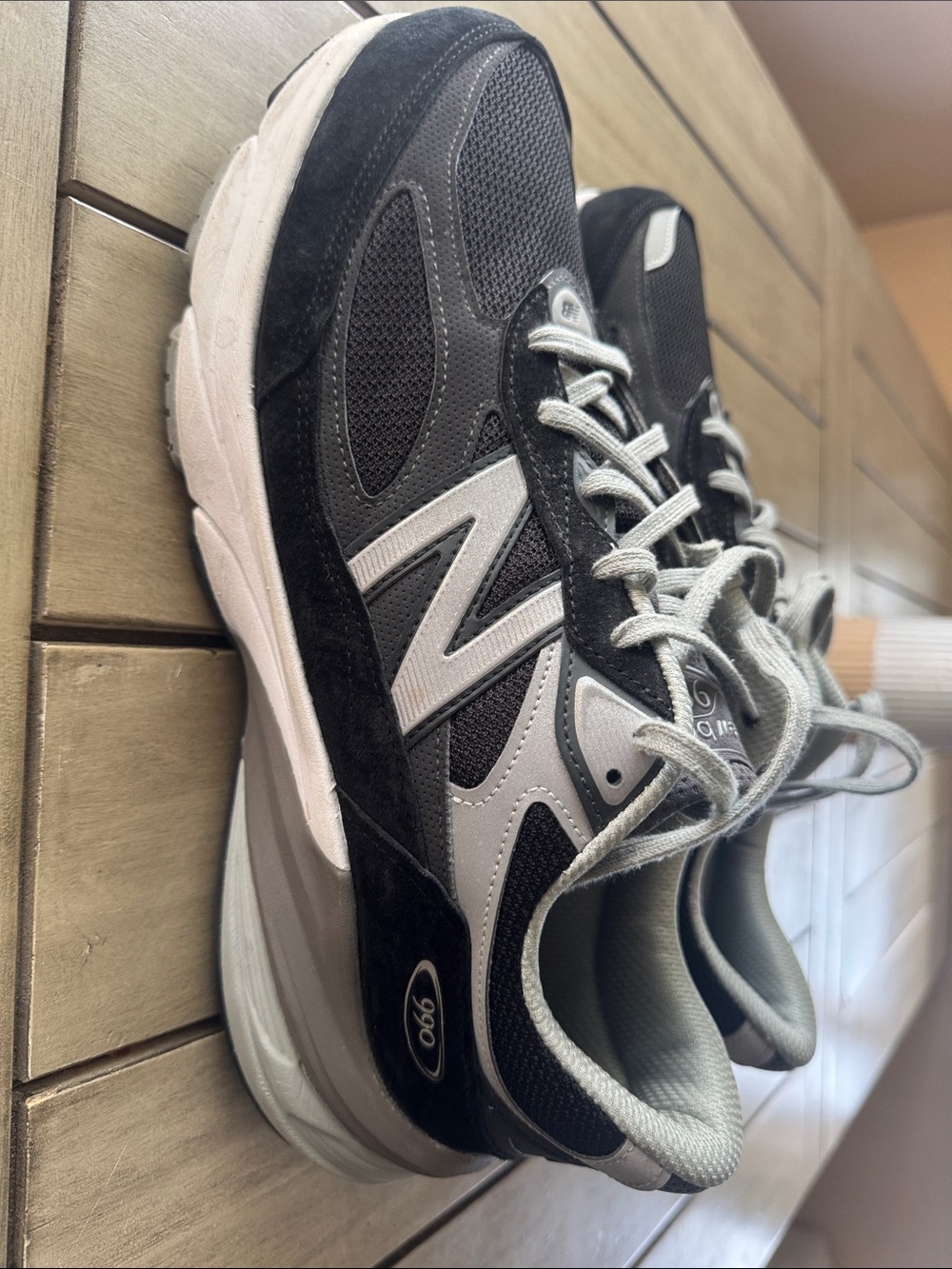 New Balance Men's 990 Sneakers - Black & Gray